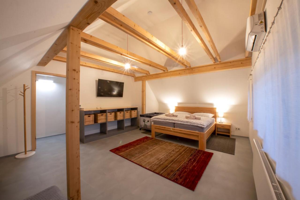 Apartmany U Jizery ตูร์นอฟ ภายนอก รูปภาพ
