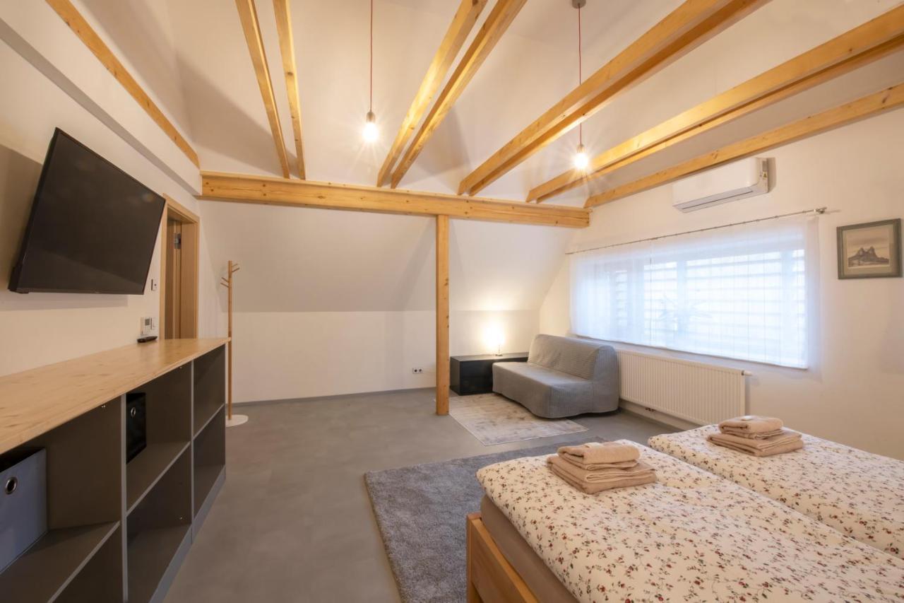 Apartmany U Jizery ตูร์นอฟ ภายนอก รูปภาพ