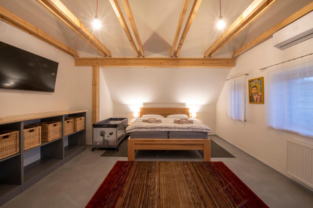 Apartmany U Jizery ตูร์นอฟ ภายนอก รูปภาพ